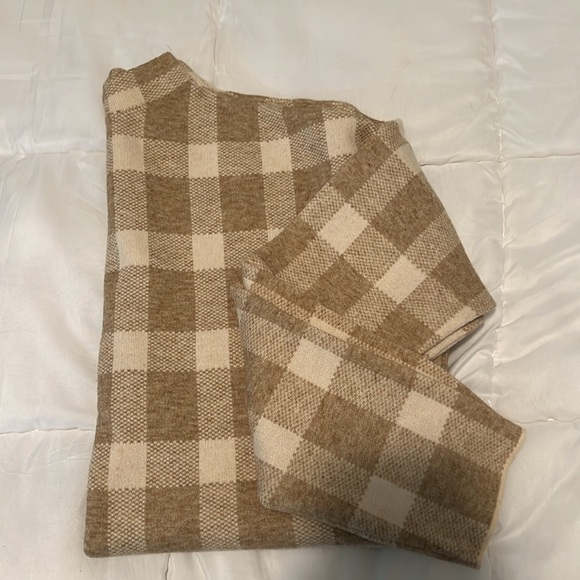 Women’s Buffalo plaid mock neck sweater- LARGE - Picture 5 of 8